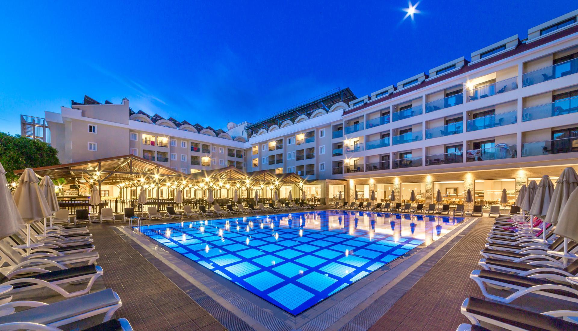 Julian Club Hotel Μαρμαρίς Εξωτερικό φωτογραφία