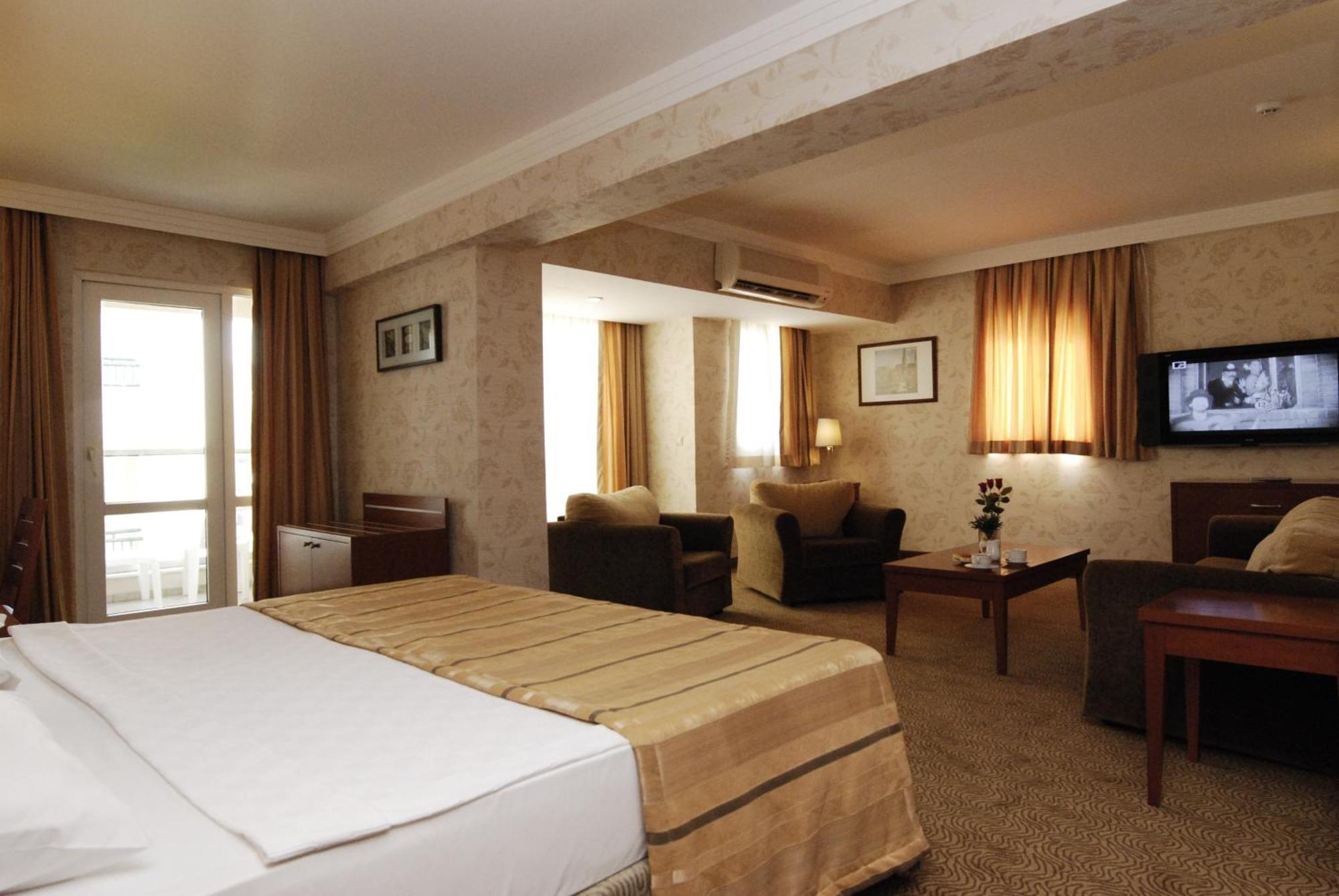 Julian Club Hotel Μαρμαρίς Δωμάτιο φωτογραφία