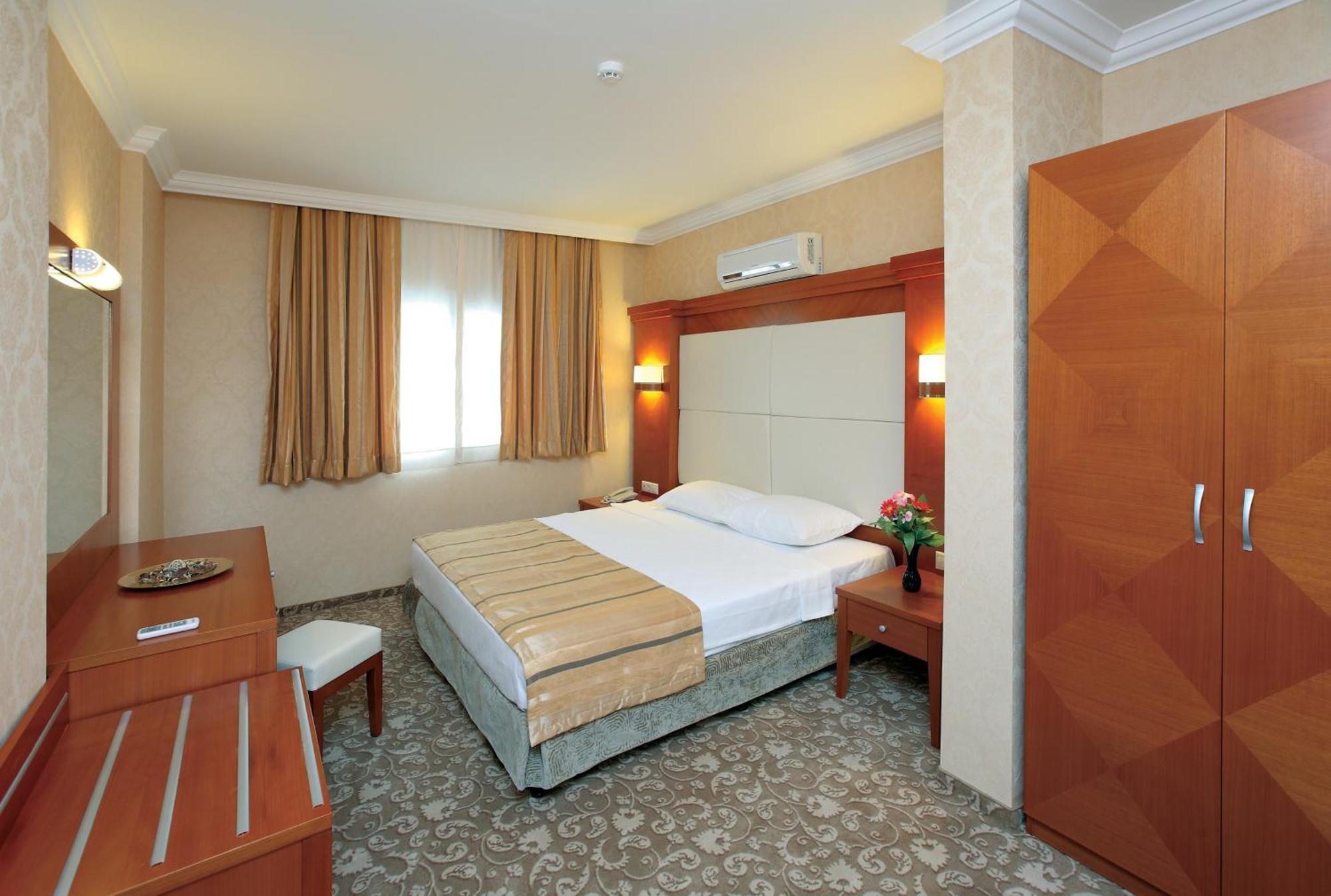 Julian Club Hotel Μαρμαρίς Δωμάτιο φωτογραφία