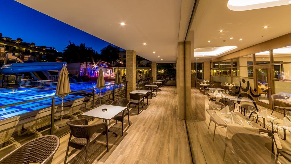 Julian Club Hotel Μαρμαρίς Εξωτερικό φωτογραφία
