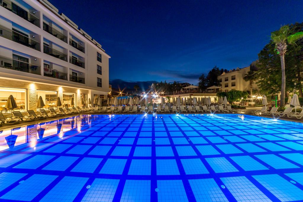 Julian Club Hotel Μαρμαρίς Εξωτερικό φωτογραφία